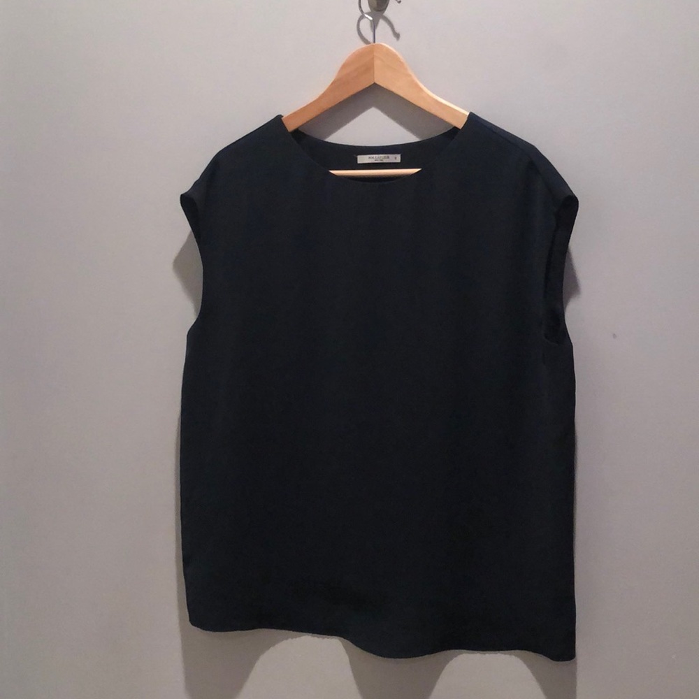 Medium - MM LAFLEUR - dark green top